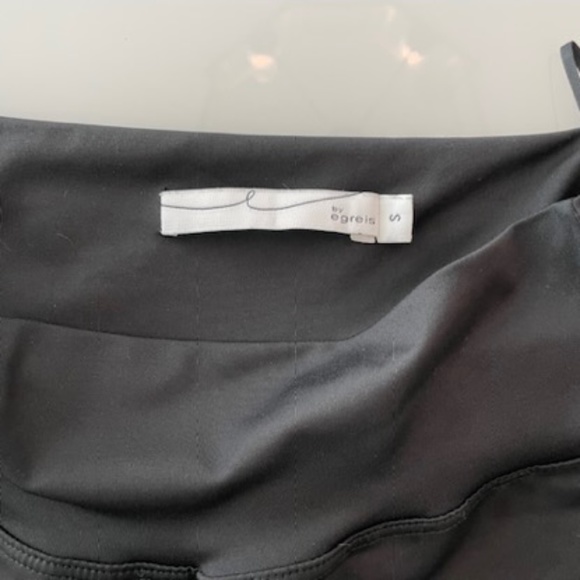 By Egreis Black Egi Scrunch Butt Leggings - Picture 7 of 7